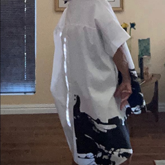 Abstract Hi Lo Shirt - Picture 5 of 5